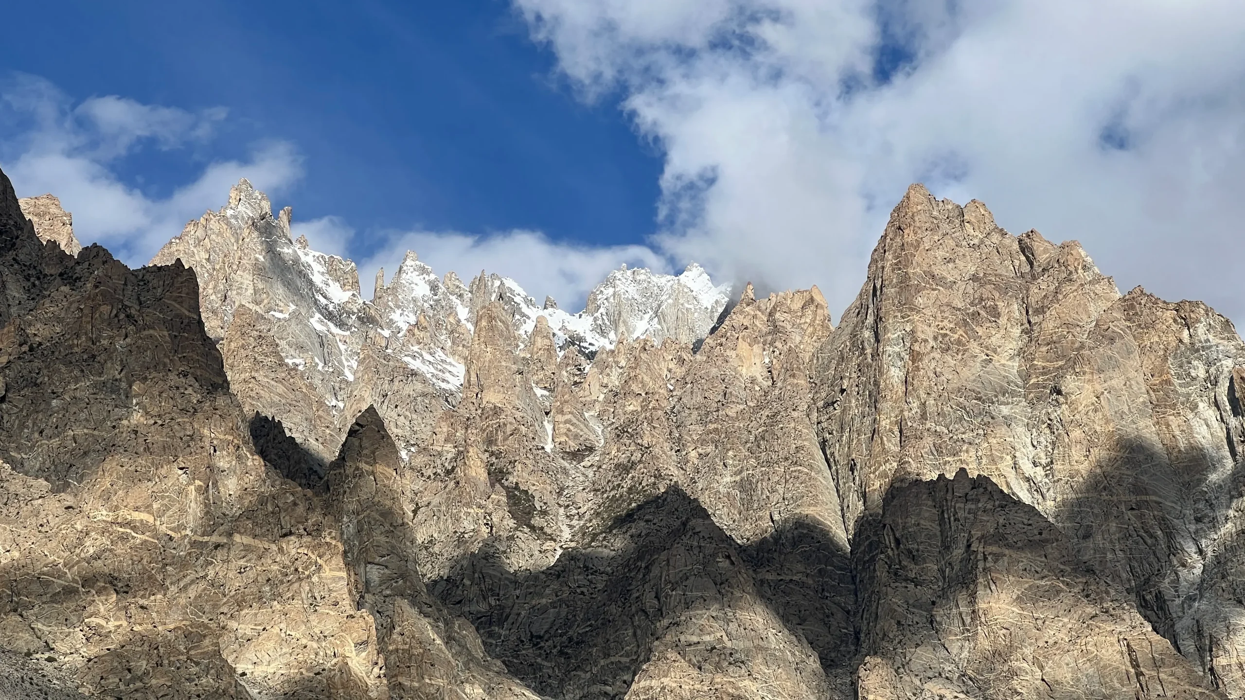 Passu Cones